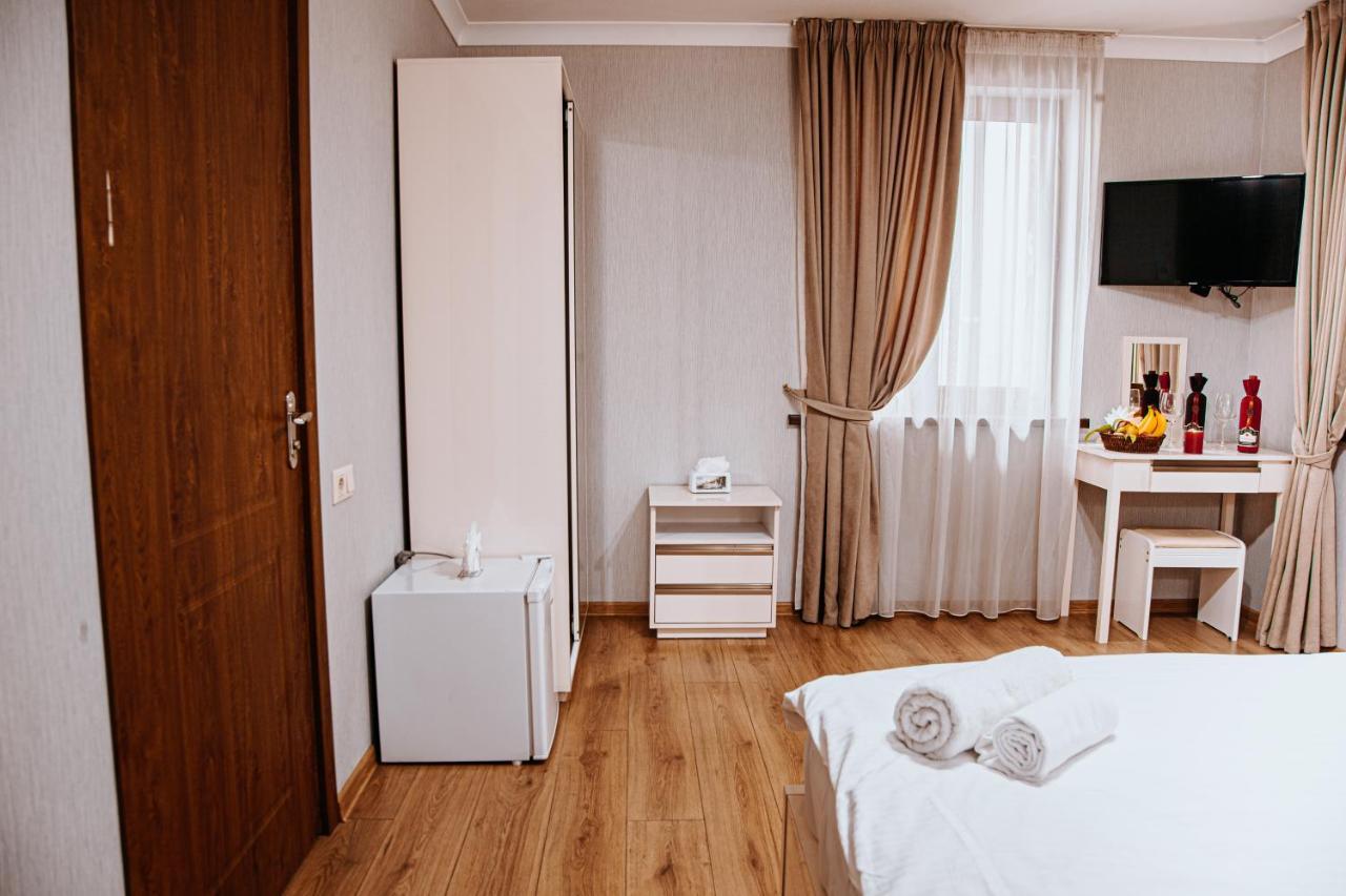 Sama Grand Hotel Tiflis Exterior foto