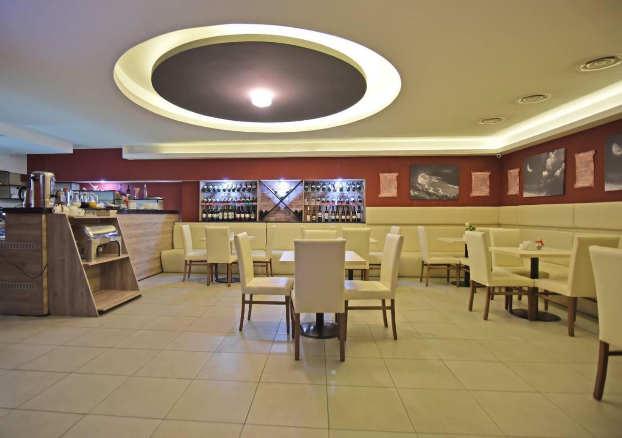 Sama Grand Hotel Tiflis Exterior foto