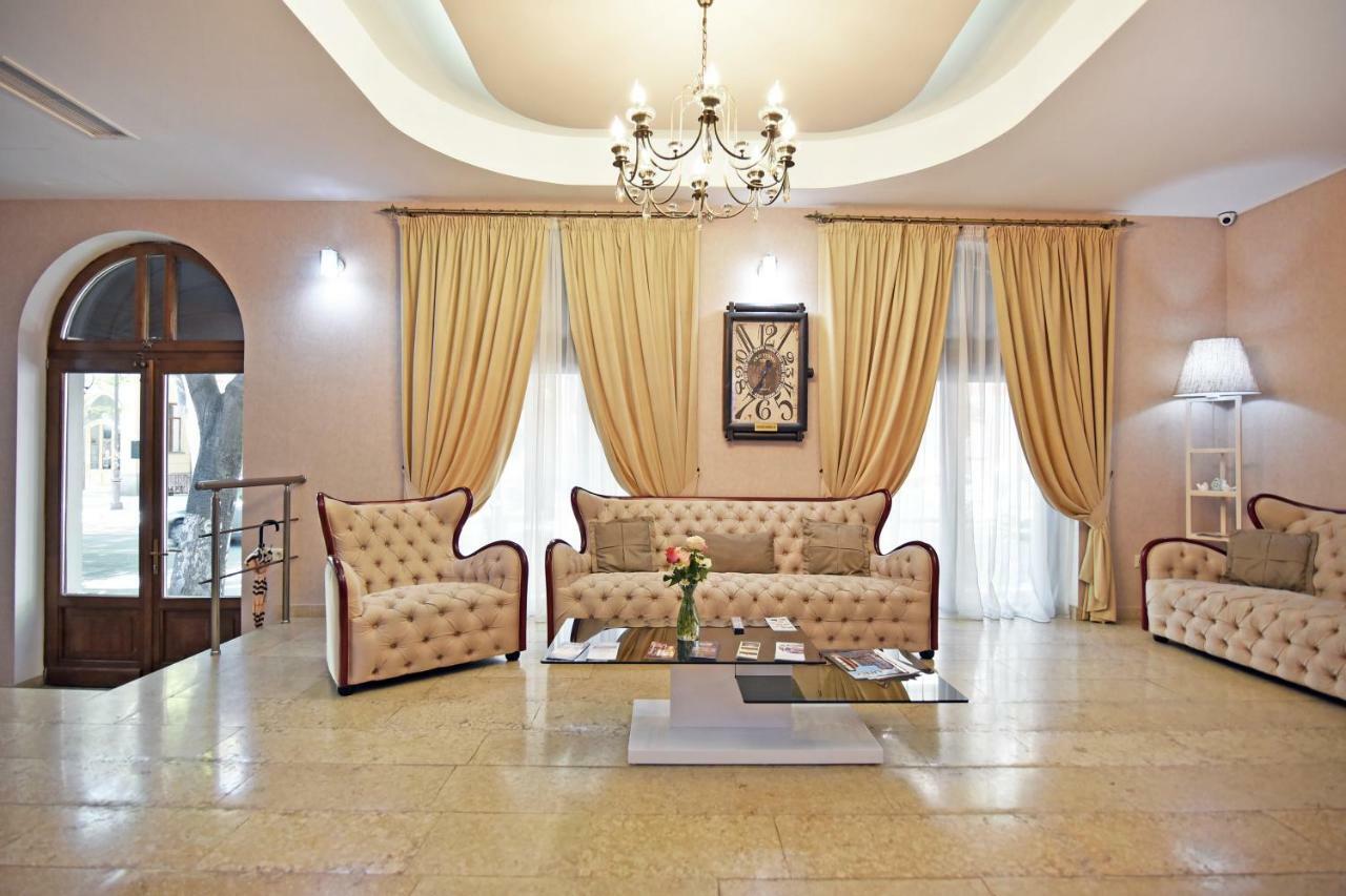 Sama Grand Hotel Tiflis Exterior foto