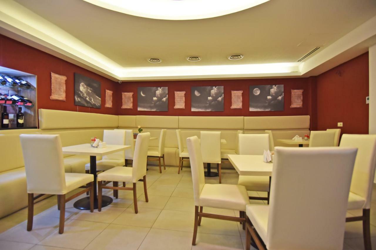 Sama Grand Hotel Tiflis Exterior foto